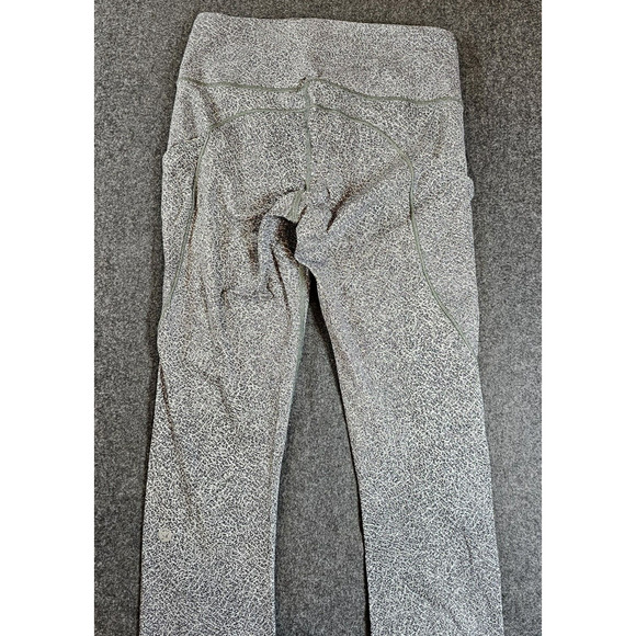 Lululemon Leggings Womens Size 6 Cropped Workout Pants Pocket - Picture 7 of 10